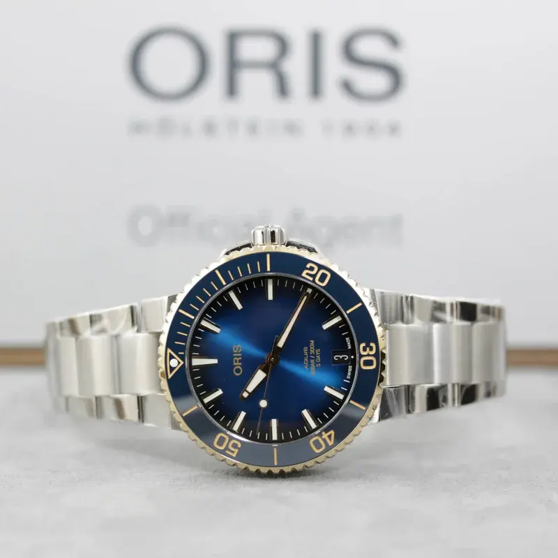 Oris Aquis AutoMatic  Date Calibre 400 Blue Dial Men's Watch 0140077696355
